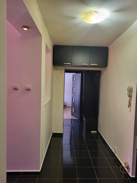 Militari, Uverturii, Treatru Masca,